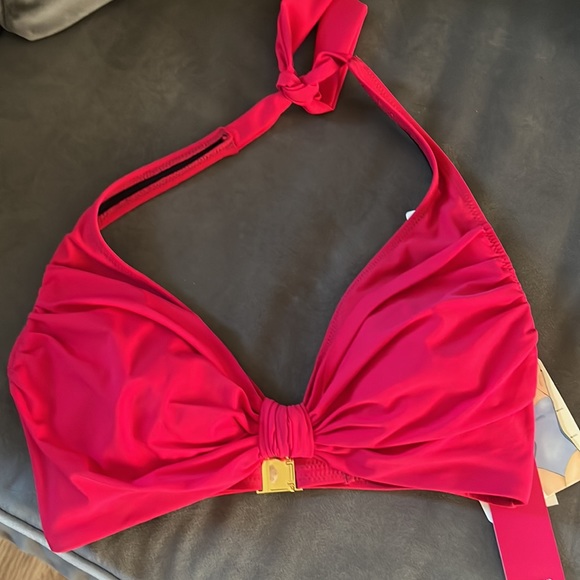 Gottex Other - Gottex 34 D cup makes you look supported and sexy! NWT  fushia look at end pic